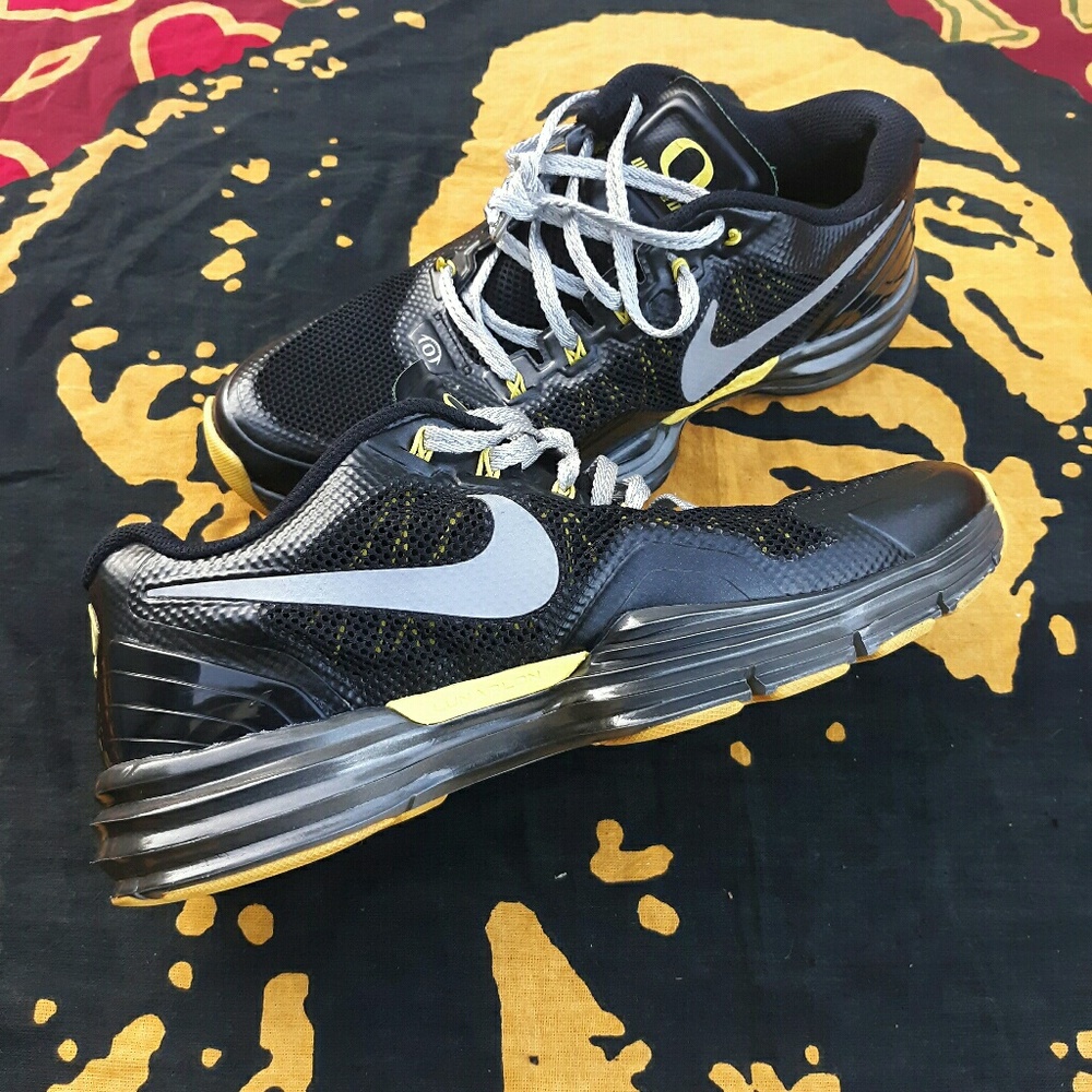 Nike Oregon Ducks Air Trainer 1